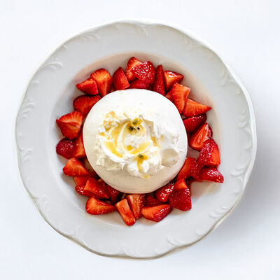 Десерт Павлова в Probka по цене 1860 ₽