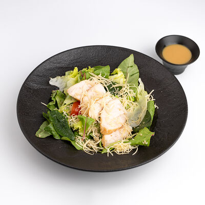 Салат Фреш с курицей в IPPIN - Fusion Panasia по цене 400 ₽