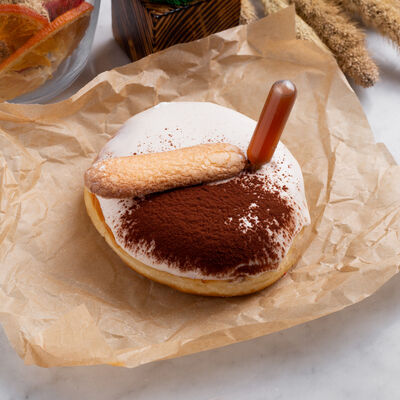 Пончик Тирамису в Пончик-Батончик по цене 140 ₽