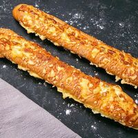 Багет чесночный в Светлая пекарня