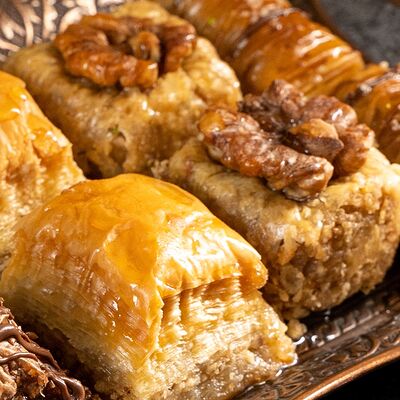 Пахлава Двойная с орехами в Галата по цене 750 ₽