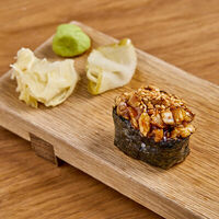 Гункан лосось в Клёво