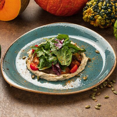 Салат с печенью и тыквой в Megobari по цене 900 ₽