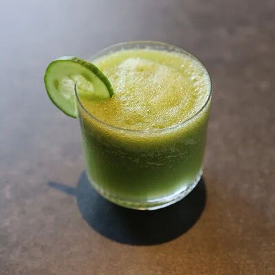 Смузи Яблоко-огурец в KOKK по цене 380 ₽