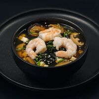 Мисо-суп с королевскими креветками в Мидийный рай