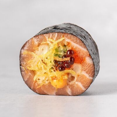 Акари ролл в Yasuda Sushi x Dostyk Plaza по цене 4700 ₸