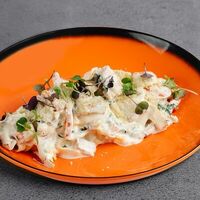 Тальятелле с форелью, цукини и перцем рамиро в В угли