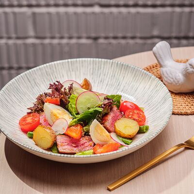 Салат Нисуаз в УРМАН кафе по цене 495 ₽