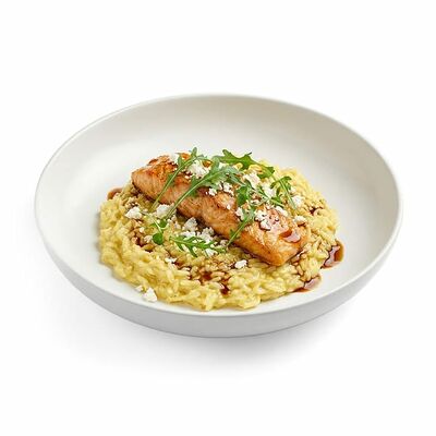 Рис карри с лососем в DoBro Coffee по цене 660 ₽