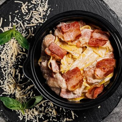 Карбонара в Пхали и Хинкали по цене 490 ₽