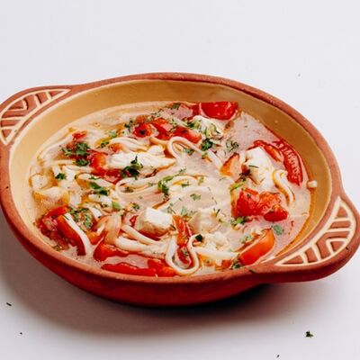 Товук шурпа в Абу-Даби по цене 228 ₽