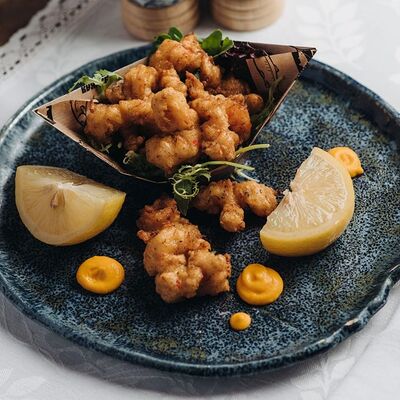 Хрустящие креветки в меду и перце в Русская рыбалка по цене 980 ₽