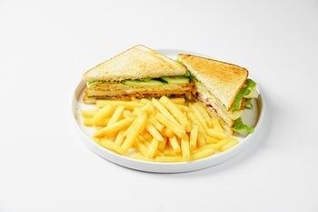 Сендвич Нью-Йорк в Панда Маркет по цене 579 ₽