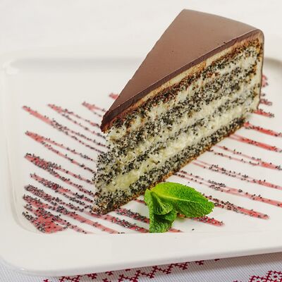 Торт маковый в Трактиръ Кадриль по цене 462 ₽