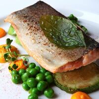 Стейк из горбуши в Белая черешня