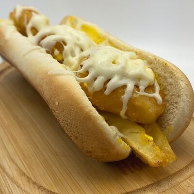 Хот-дог с наггетсами в Picnic по цене 450 ₽