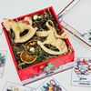 Натуральная свеча с аромасаше лошадка качалка ручной работы в подарочном наборе в Дарите красиво по цене 3890