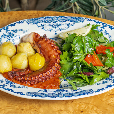 Осьминог на гриле в Grecco по цене 2790 ₽