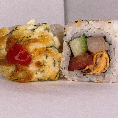 Ролл запеченный Вулкан в TAY NAY по цене 460 ₽