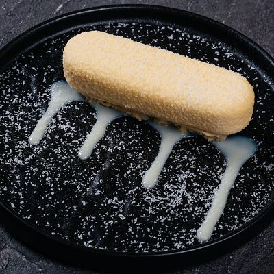 Кокосовый мусс с белым шоколадомв Пламя по цене 590 ₽