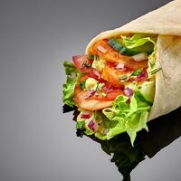 Ролл с курицей в KARL