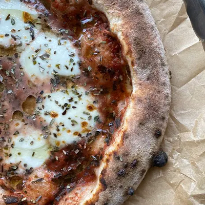 Пицца Маргарита в Gosugastrobar по цене 820 ₽