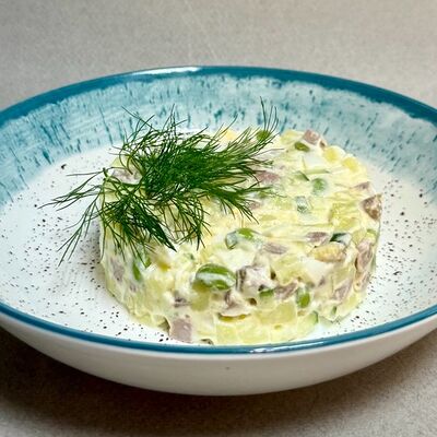 Оливье с телячьим языком в Oasis по цене 450 ₽