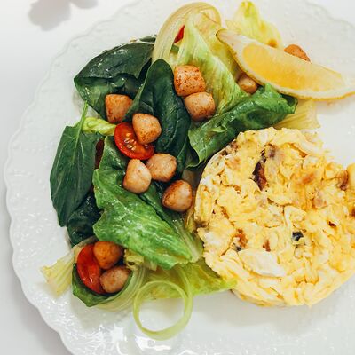 Скрэмбл с угрем и гребешком в Лаверна по цене 1350 ₽