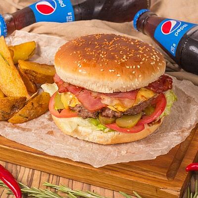 Бургер сырный Джек в Луиджи & Тосё по цене 699