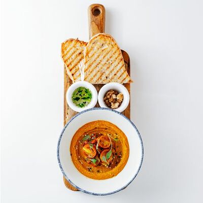Хумус с овощами конфи и орешками в соленой карамели в Anytime cafe по цене 3290 ₸