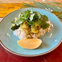 Зеленый карри с креветками в PhoBar