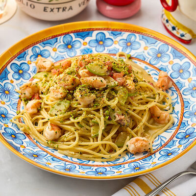Паста с креветками и фисташкой на компанию в Osteria Dolce по цене 1850 ₽