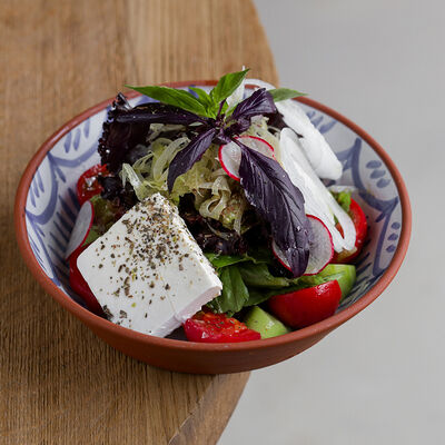 Томаты, огурцы, лук, домашний сыр в Saray по цене 1700 ₽