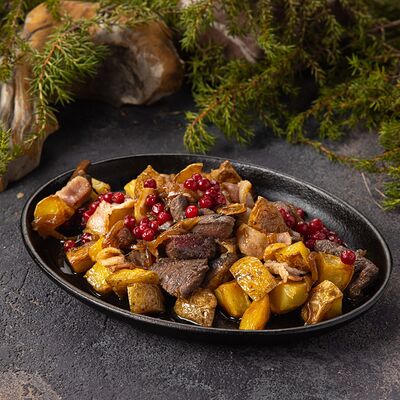 Жарёха с ловозерской олениной в Пилигрим по цене 940 ₽