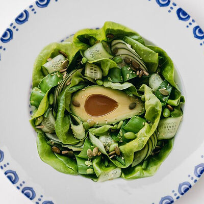 Большой зеленый салат в Miss you по цене 1550 ₽