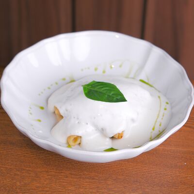 Блинчики с муссом из печеного чеснока в Red Cup iMall по цене 710 ₽