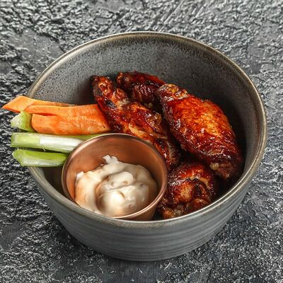 Куриные крылья Чили в Кухня По Соседству по цене 470 ₽