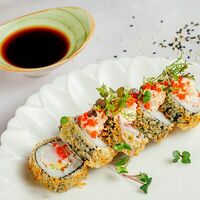 Ролл Калифорния с креветкой жаренный в Яем