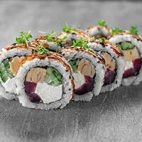 Кани Тунец в ROLLS KING SUSHI KINGDOM