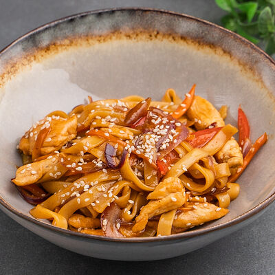 Удон с курицей в Престо по цене 490 ₽