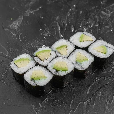 Ролл с авокадо в Yummy yummy по цене 145 ₽