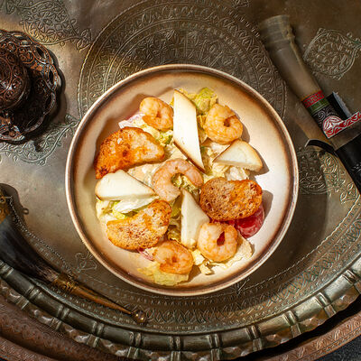 Салат Цезаридзе с креветкой в Гранат по цене 952 ₽