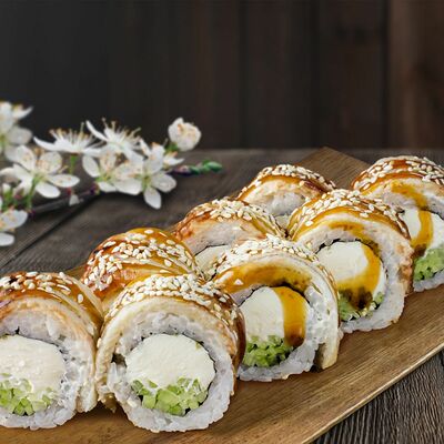 Филадельфия с угрём в Вкусные Суши Premium по цене 780