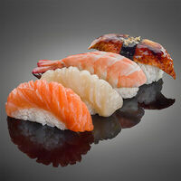 Суши ассорти в Ricers