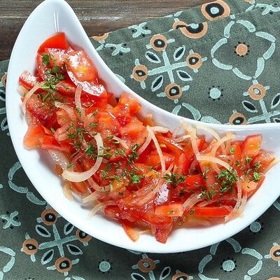 Салат Ачик-чучук в Вкусно у дома по цене 220 ₽