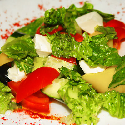 Салат Греческий в Хинкальная по цене 550 ₽