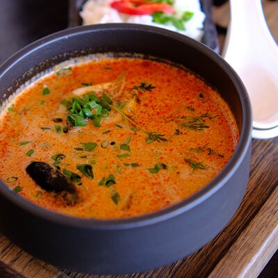 Том ям с морепродуктами в Кокороко по цене 690 ₽