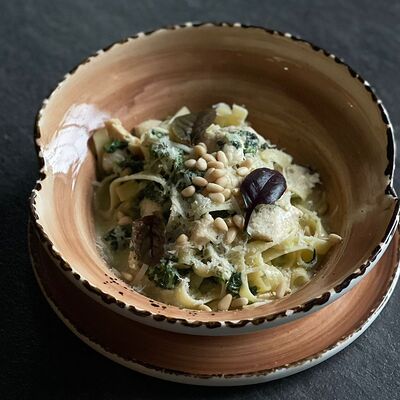 Феттуччине с курицей в Жар-пицца по цене 440 ₽