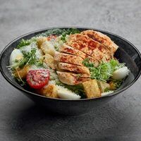 Салат Цезарь с курицей в 19 Лунка