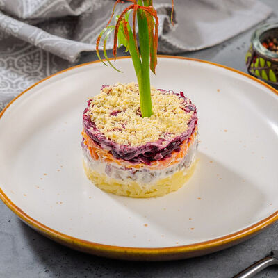 Салат Сельдь под шубой в Сахара по цене 920 ₽